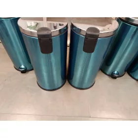   ENYHÉN SÉRÜLT Rozsdamentes acél pedálos szemetes, kivehető műanyag vödörrel, 40L, fényes